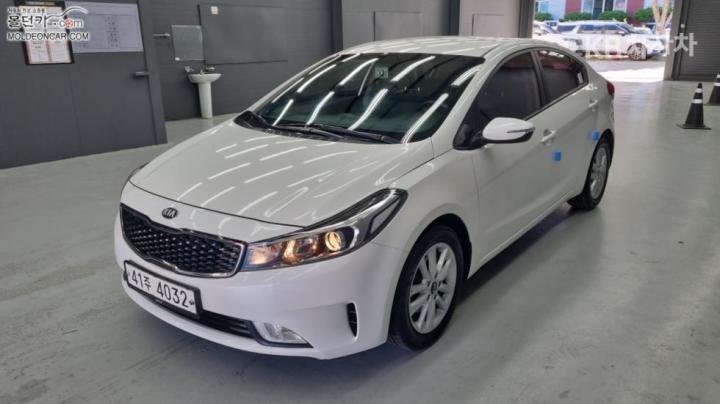 Kia K3 Trendy — foto 1