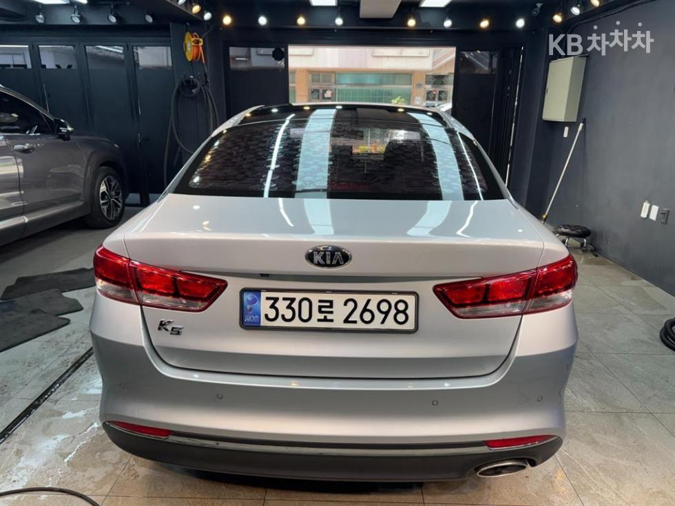 Kia K5 — miniaturë 4