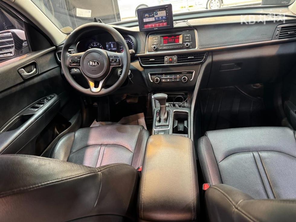 Kia K5 — miniaturë 7