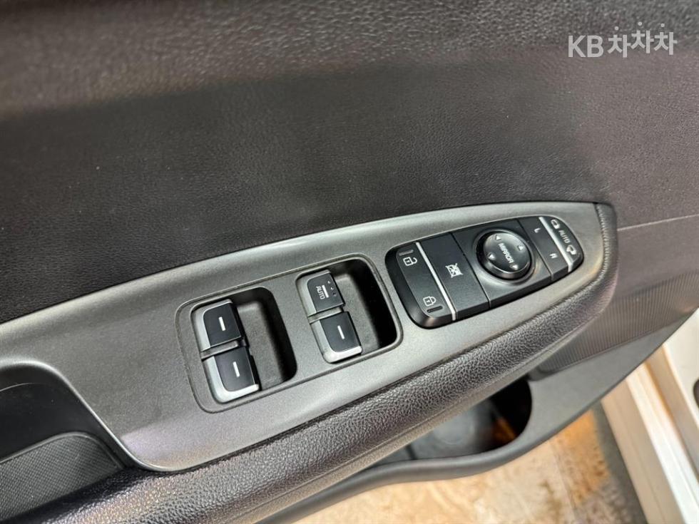 Kia K5 — miniaturë 13