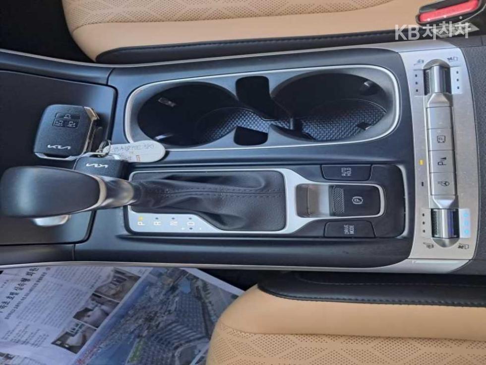 Kia Carnival — miniaturë 12