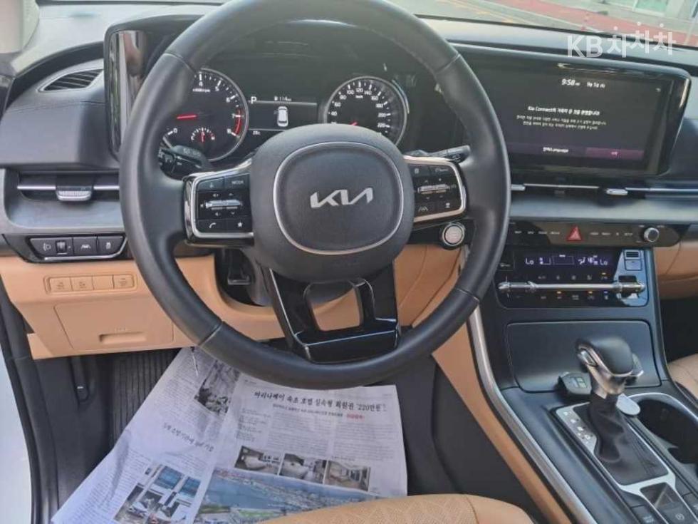 Kia Carnival — miniaturë 15