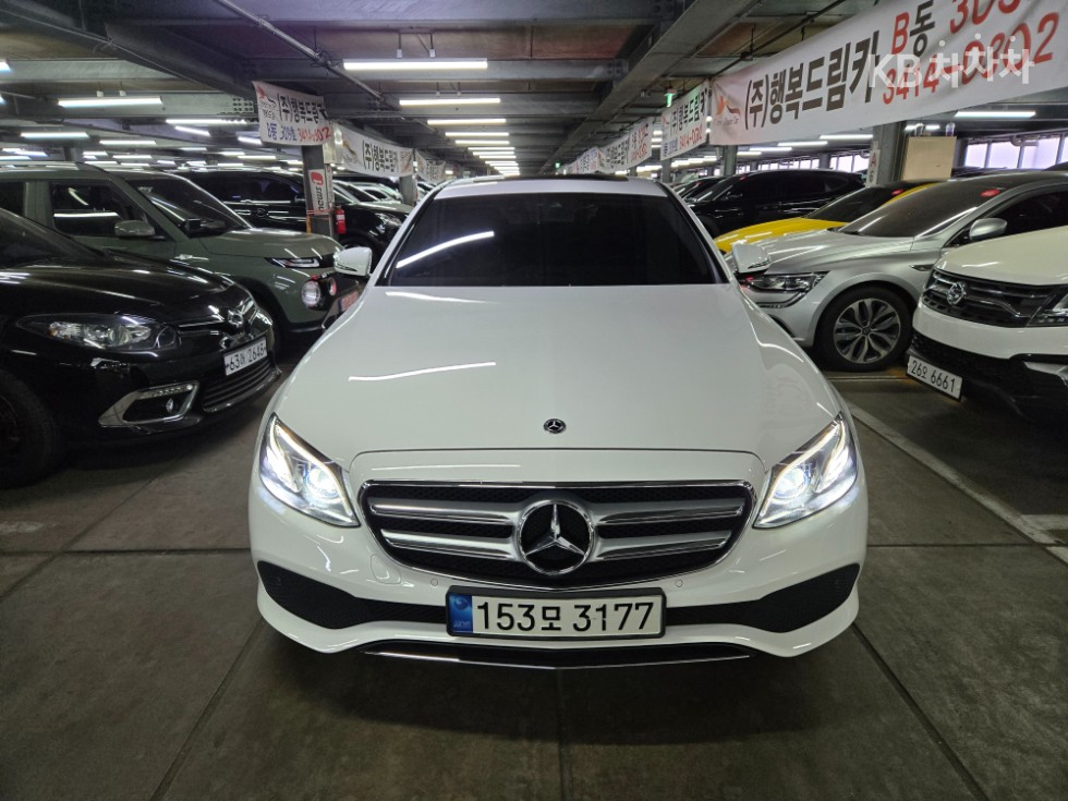 مرسيدس E-Class