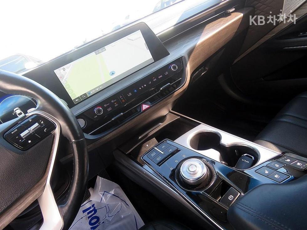 Kia K8 — miniaturë 10
