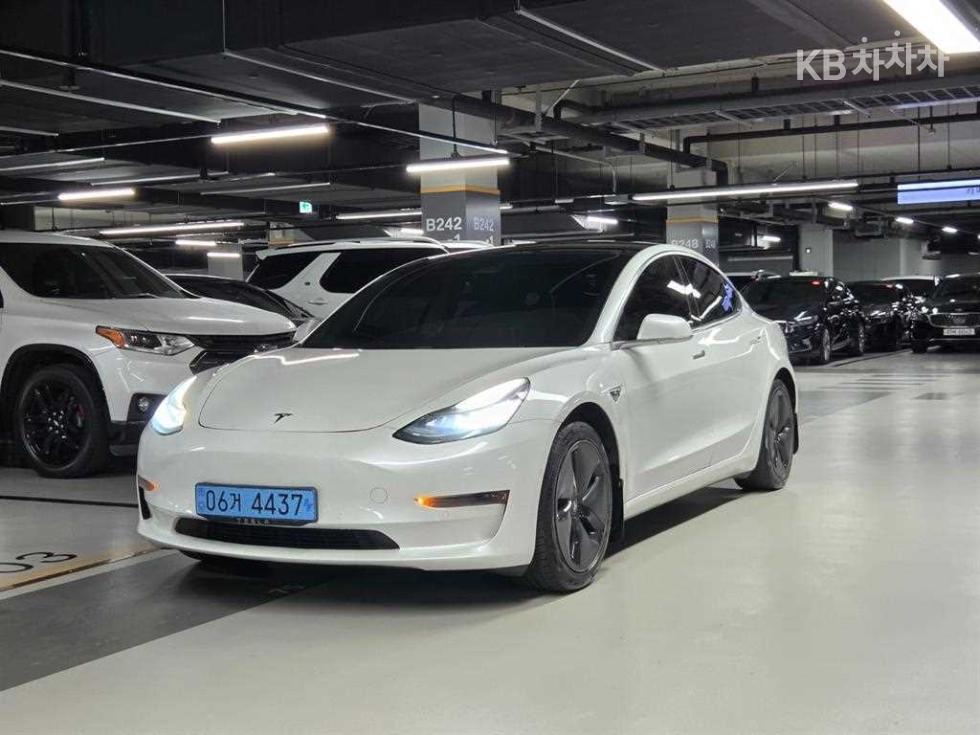 تيسلا Model 3