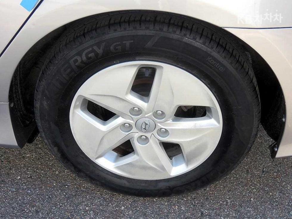 Hyundai Sonata — miniaturë 18