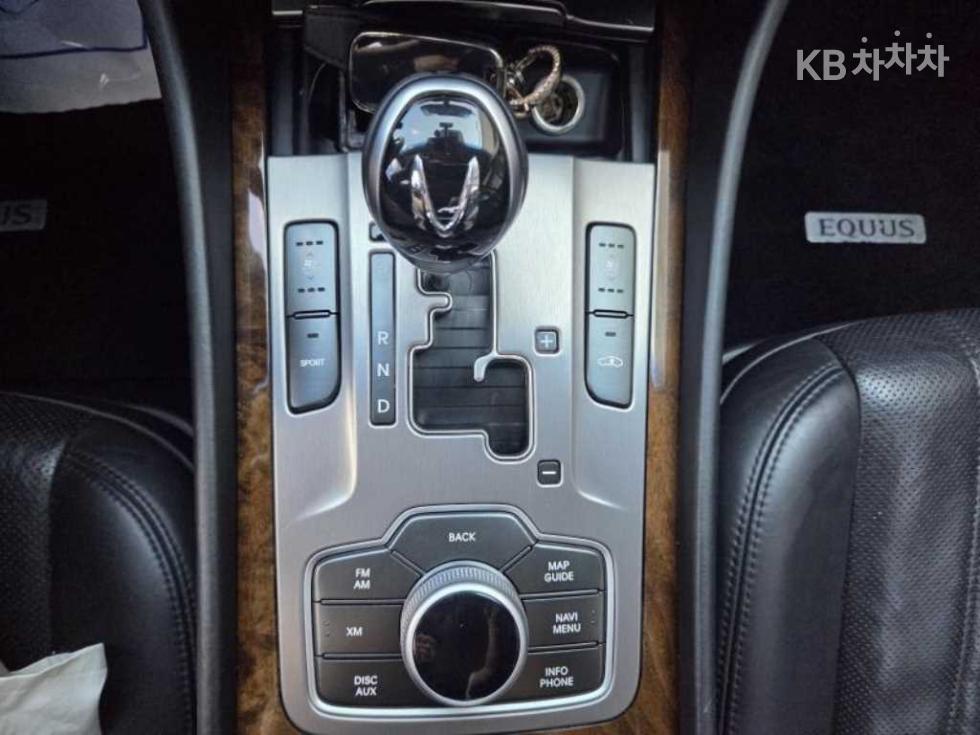 Hyundai Equus — miniaturë 10