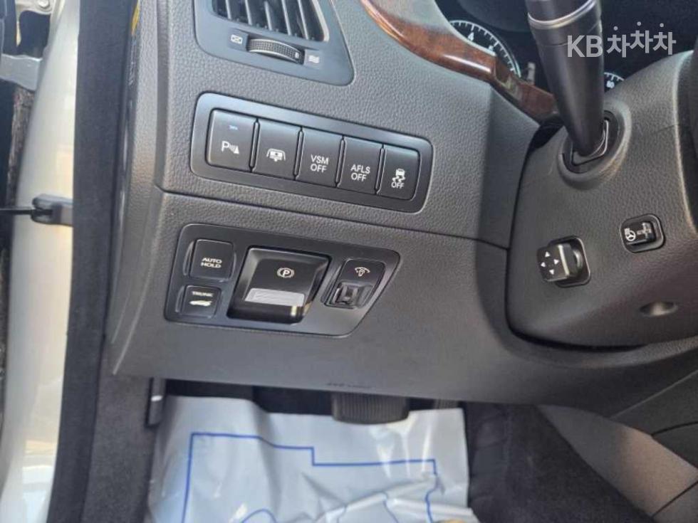 Hyundai Equus — miniaturë 11
