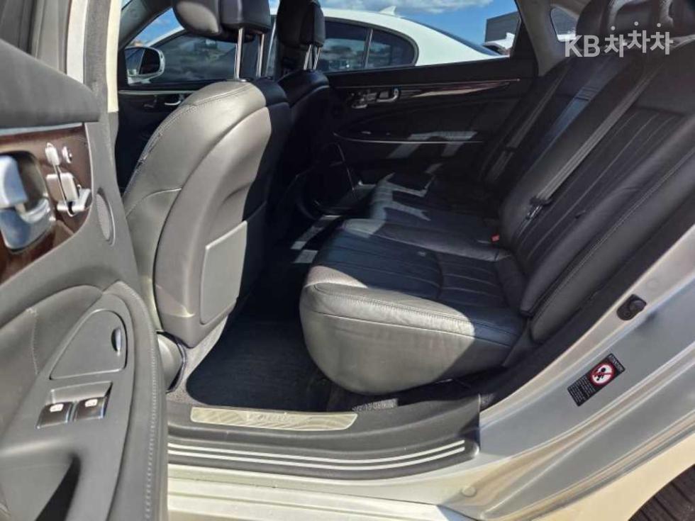 Hyundai Equus — miniaturë 15