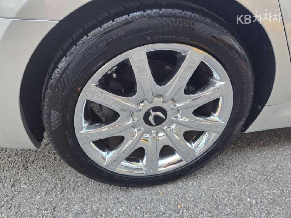 Hyundai Equus — miniaturë 19