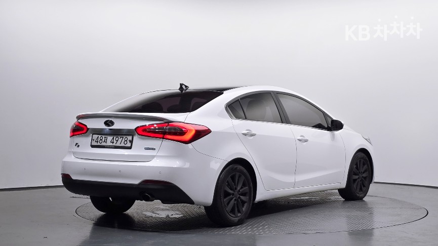 Kia K3 — miniaturë 2