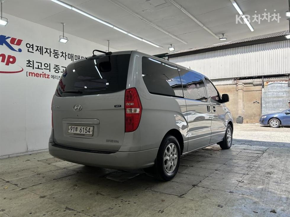 Hyundai Starex — miniaturë 4