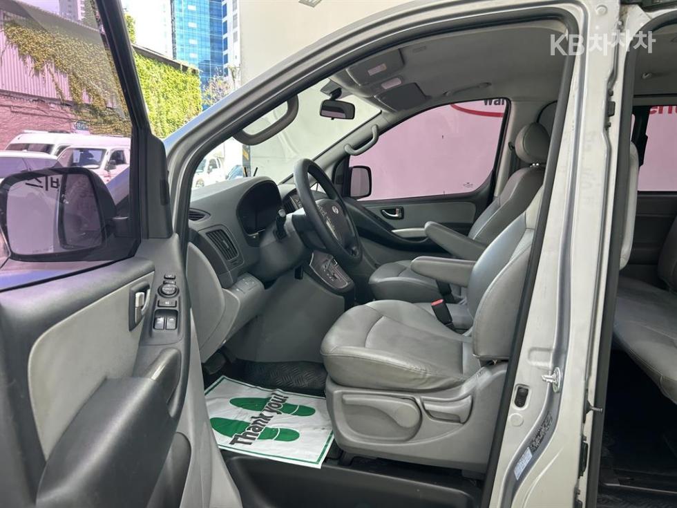 Hyundai Starex — miniaturë 10