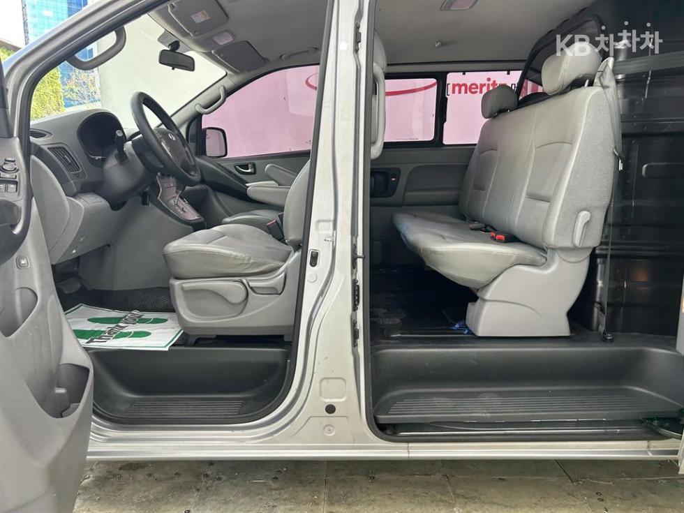 Hyundai Starex — miniaturë 12