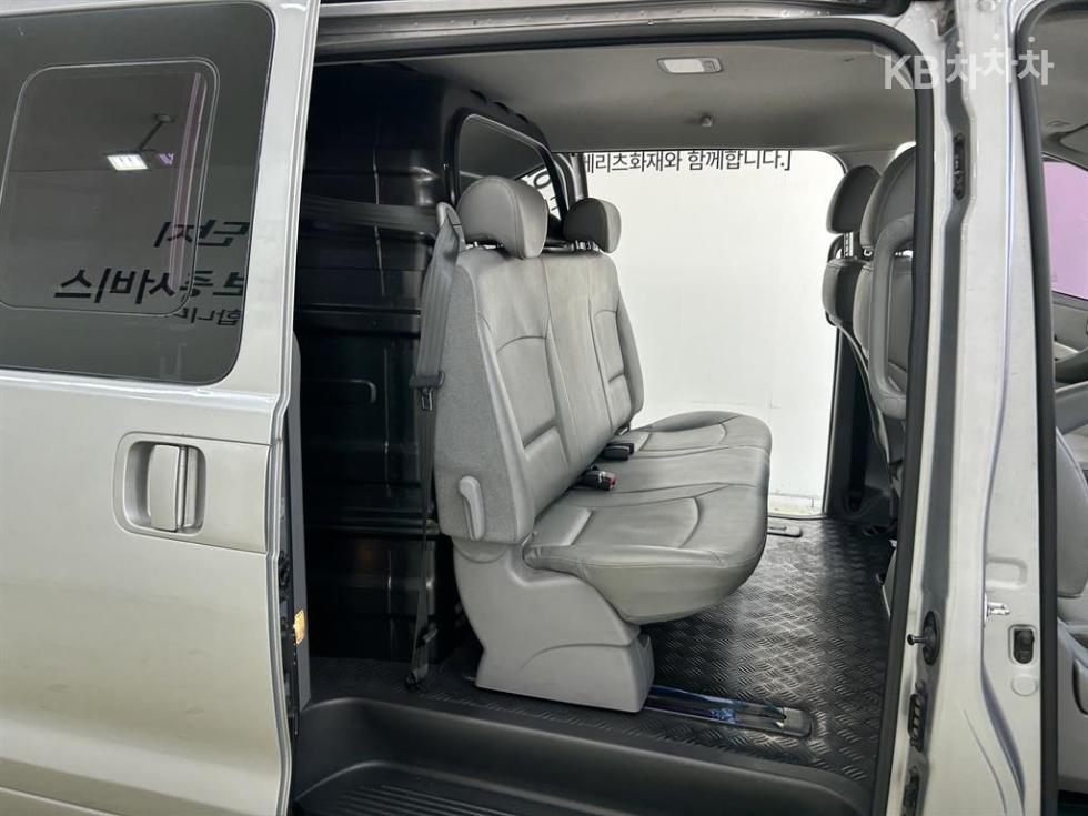 Hyundai Starex — miniaturë 18