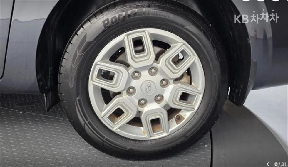 Hyundai Staria — miniaturë 6