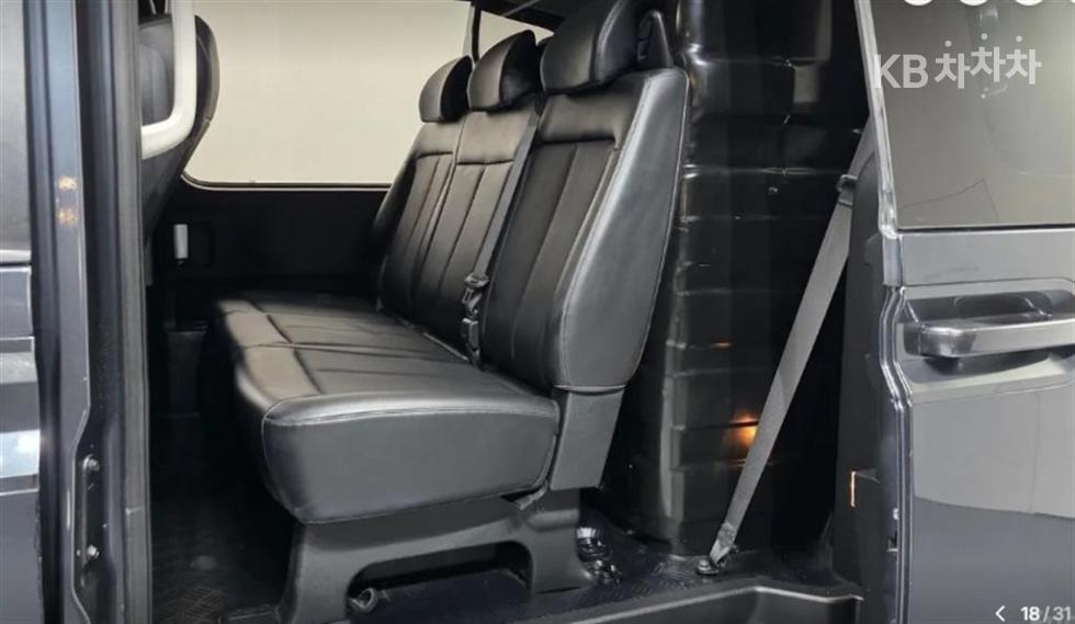 Hyundai Staria — miniaturë 18