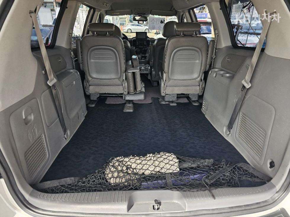 Kia Carnival — miniaturë 6