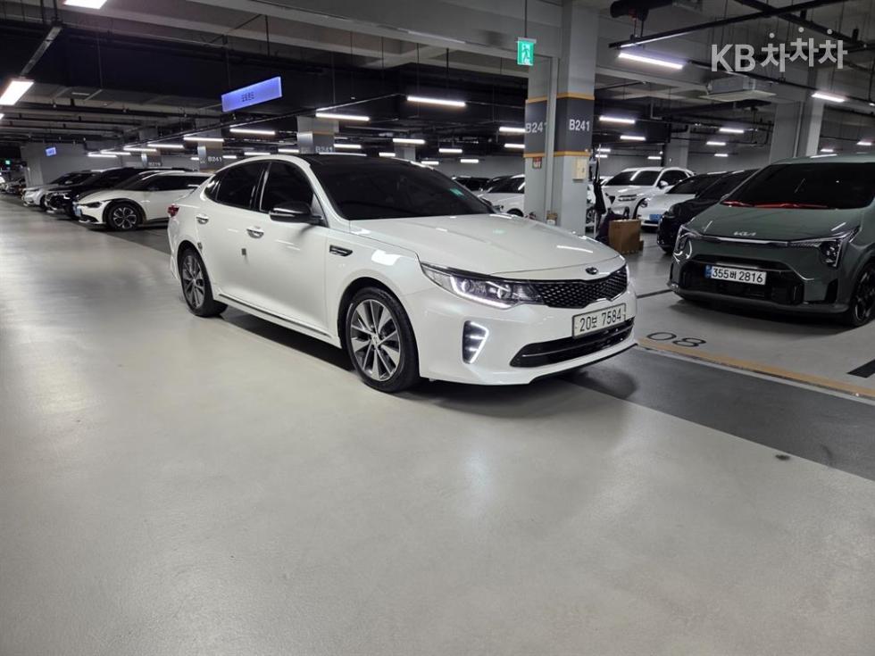 Kia K5 — miniaturë 2