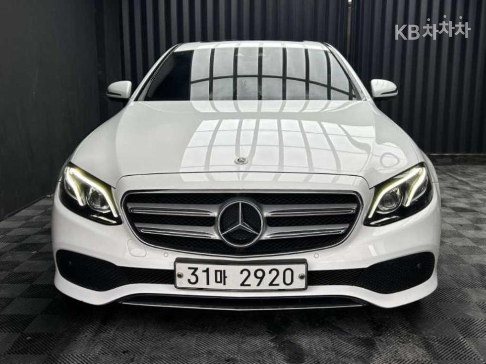 مرسيدس E-Class