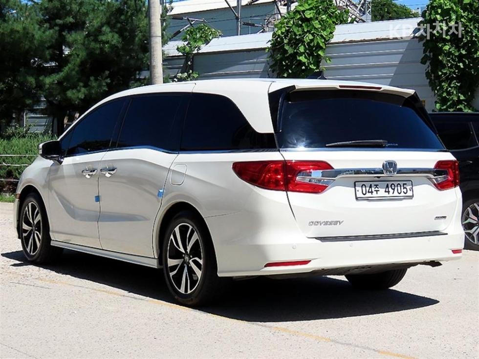 Honda Odyssey — miniaturë 3
