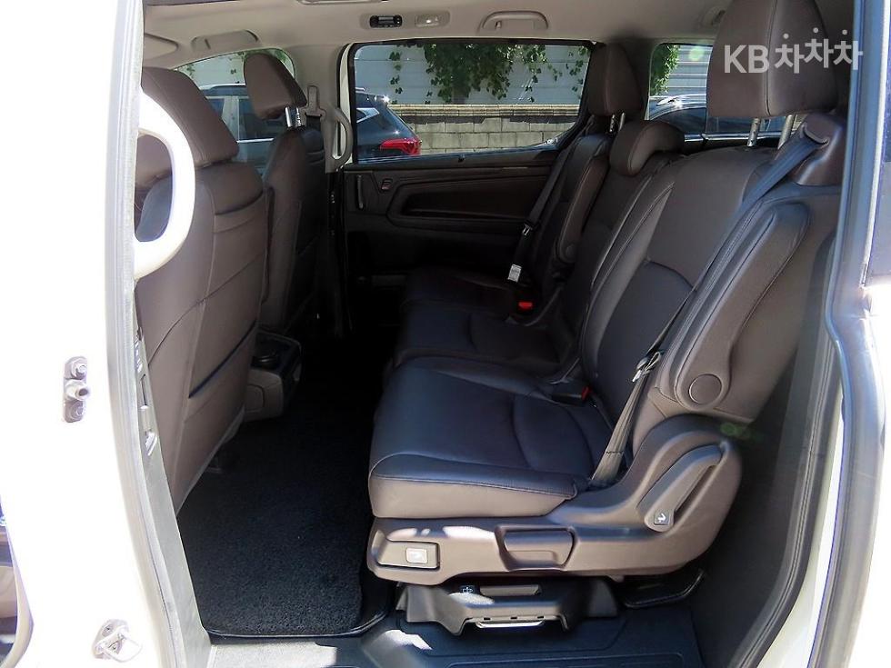 Honda Odyssey — miniaturë 6