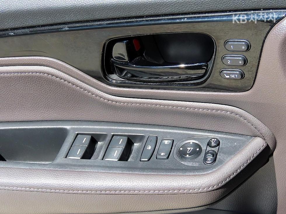 Honda Odyssey — miniaturë 12