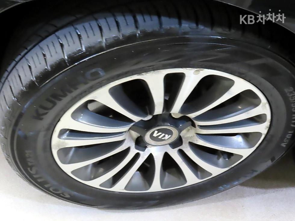 Kia K9 — miniaturë 20