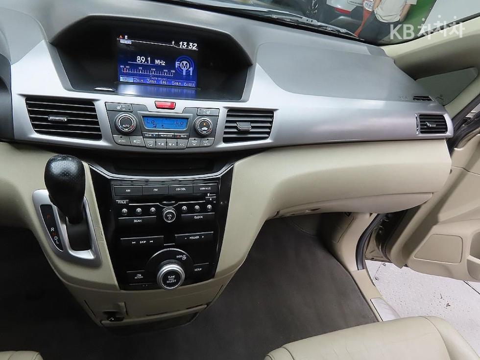 Honda Odyssey — miniaturë 14