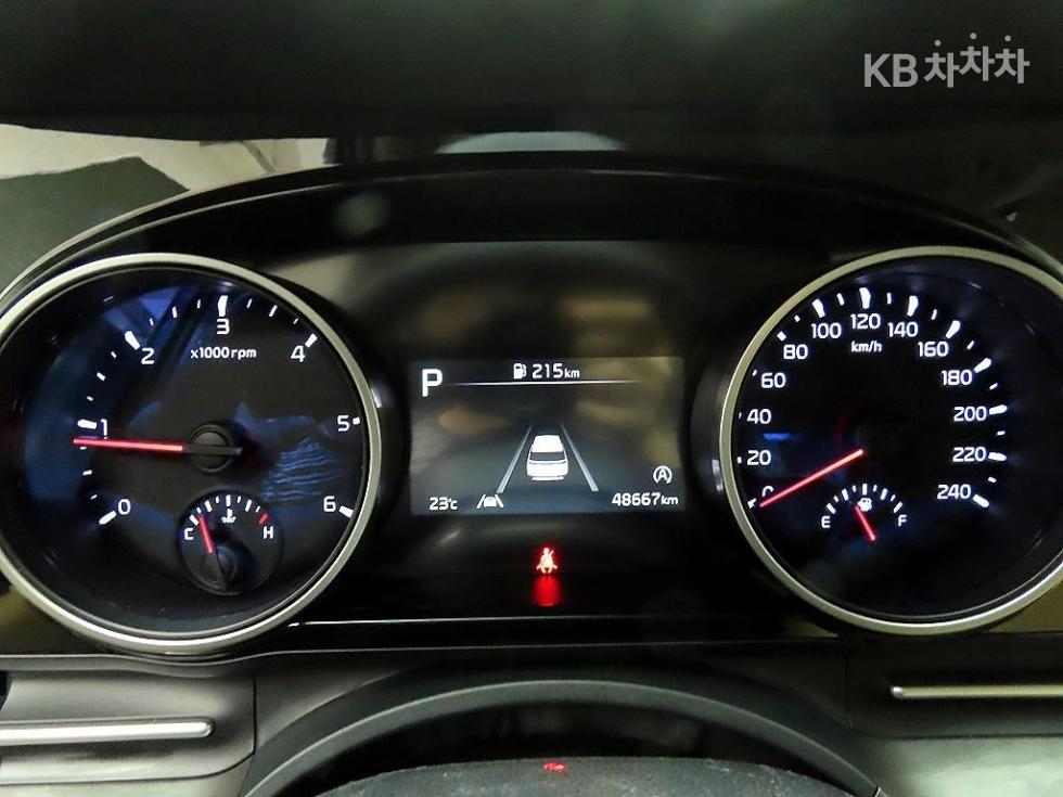 Kia Carnival — miniaturë 6