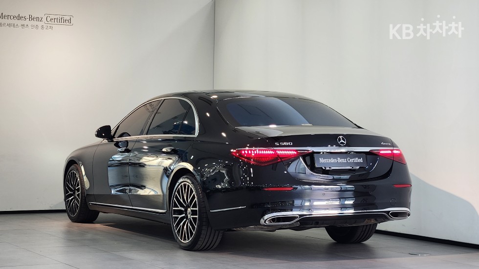 Mercedes-Benz S-klasse — miniaturë 4