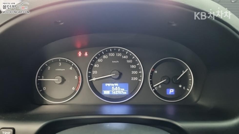 Hyundai Starex — miniaturë 5