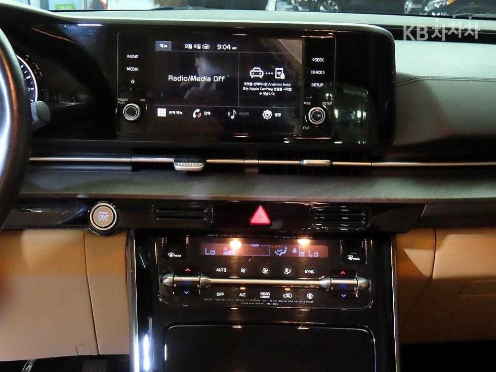 Kia Carnival — miniaturë 12