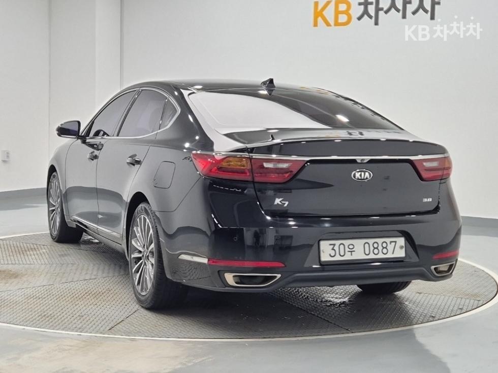 Kia K7 — miniaturë 2