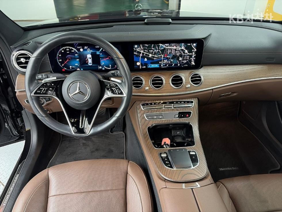 Mercedes-Benz E-klasse — miniaturë 7