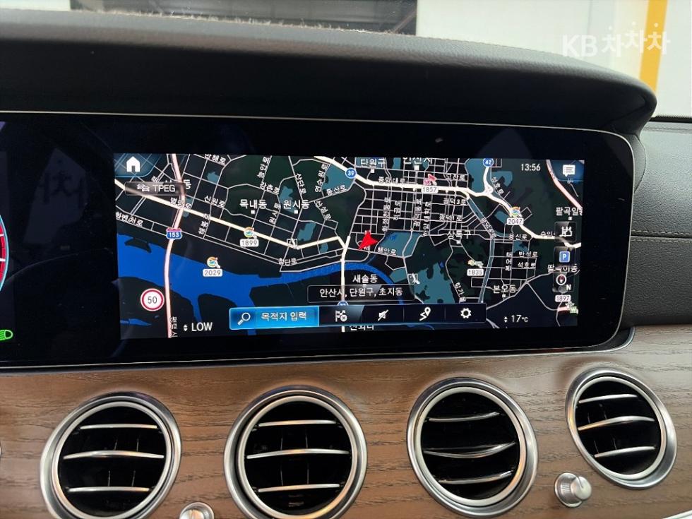 Mercedes-Benz E-klasse — miniaturë 16
