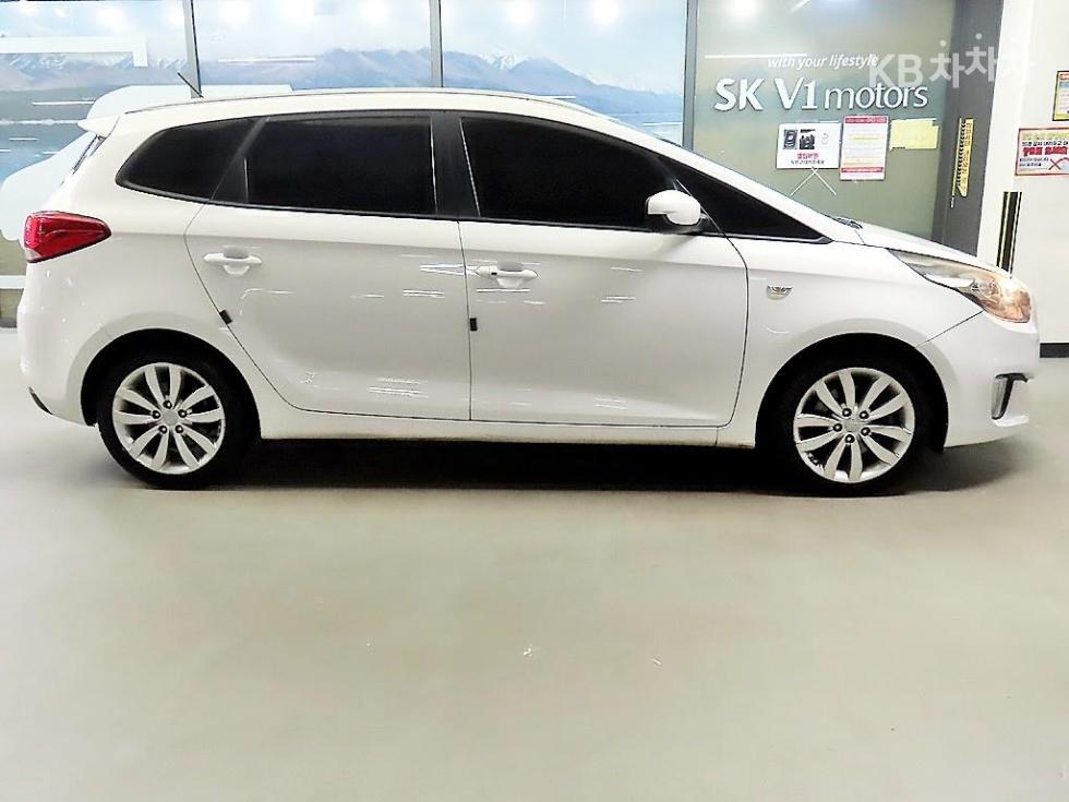 Kia Carens — miniaturë 3