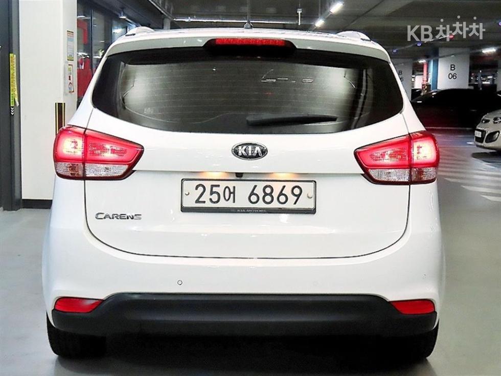 Kia Carens — miniaturë 5