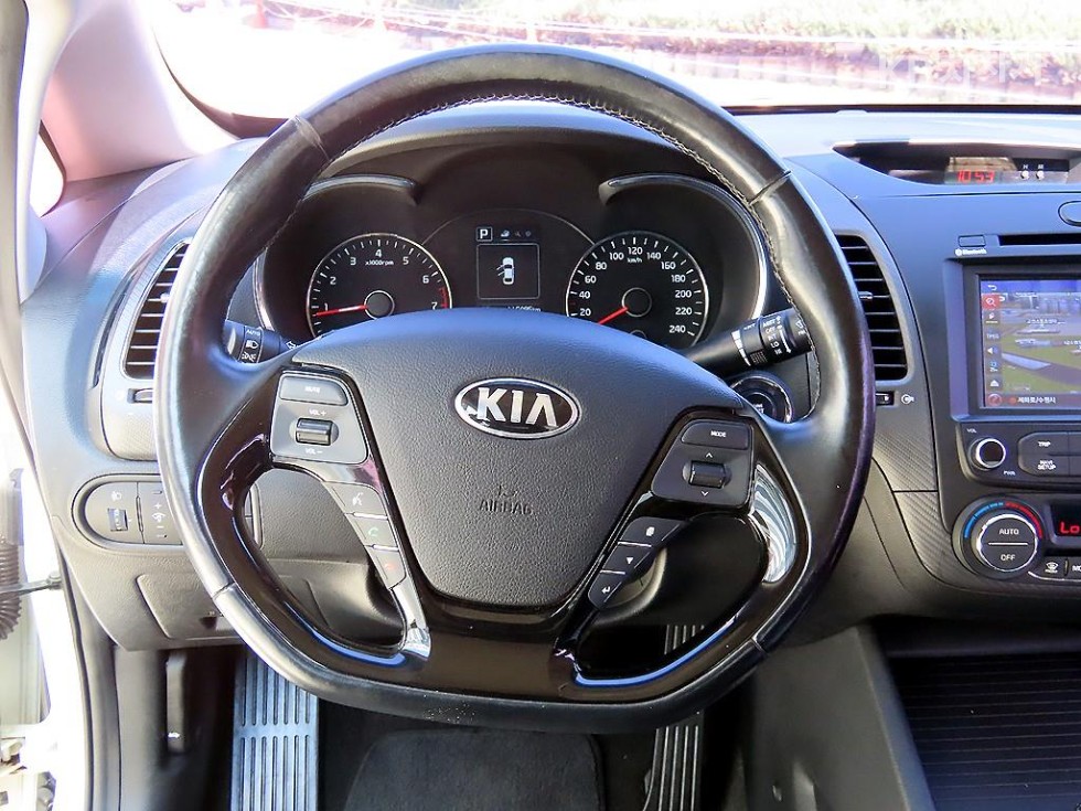 Kia K3 — miniaturë 8