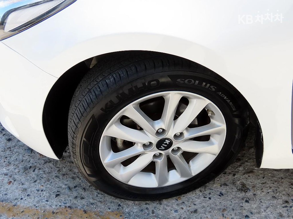 Kia K3 — miniaturë 18
