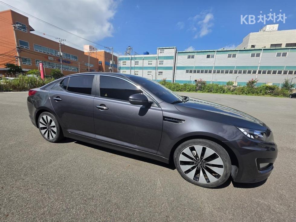 Kia K5 — miniaturë 3