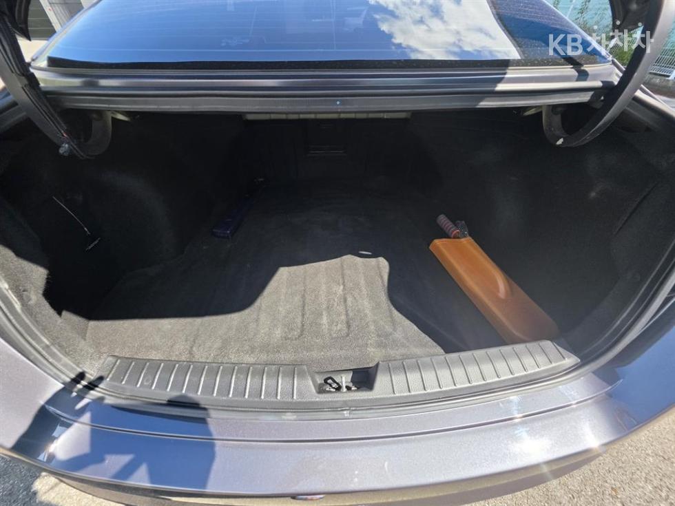 Kia K5 — miniaturë 7