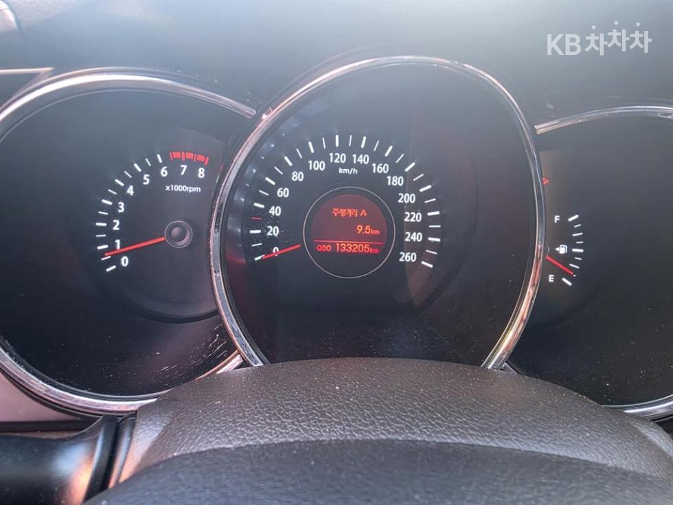 Kia K5 — miniaturë 17