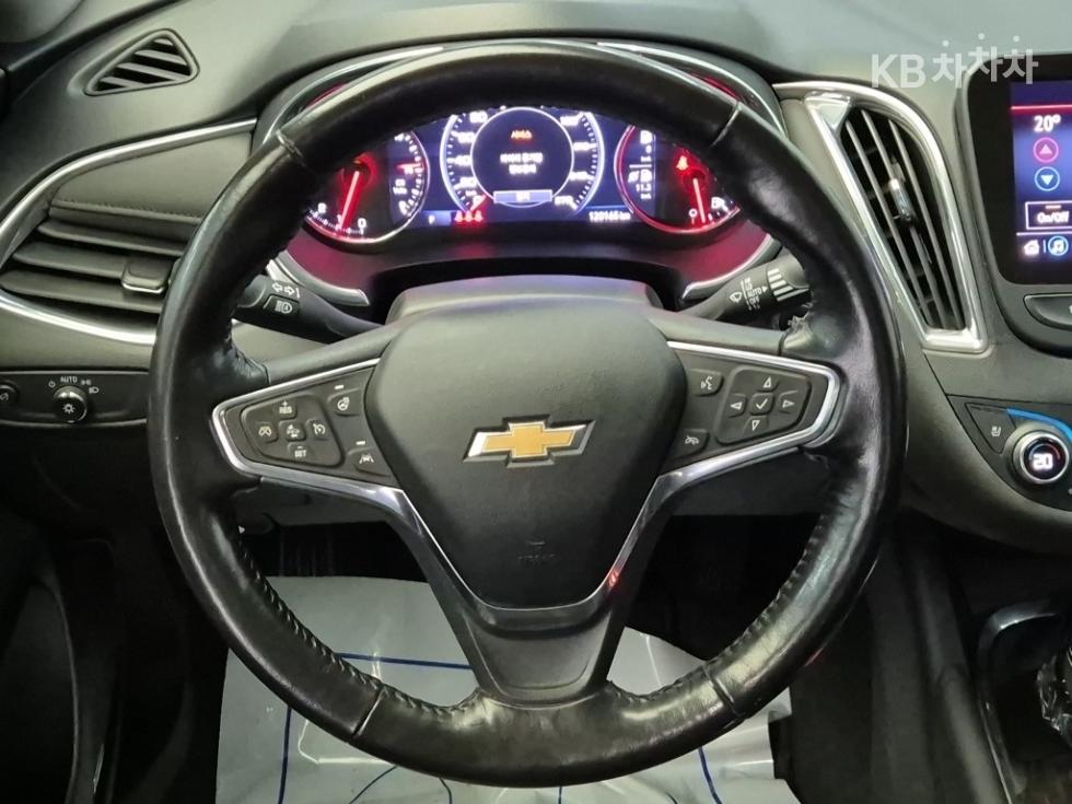 Chevrolet Malibu — miniaturë 9