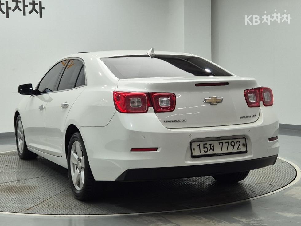 Chevrolet Malibu — miniaturë 2