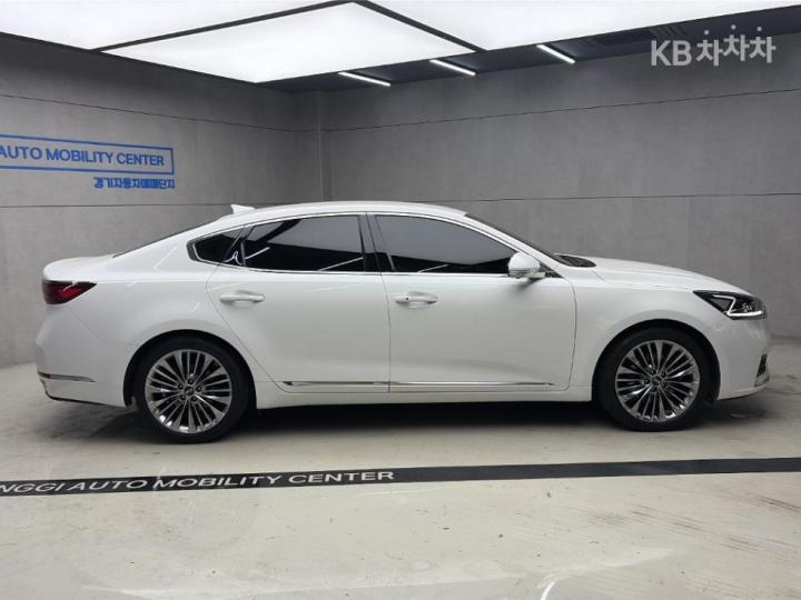 Kia K7 — miniaturë 4
