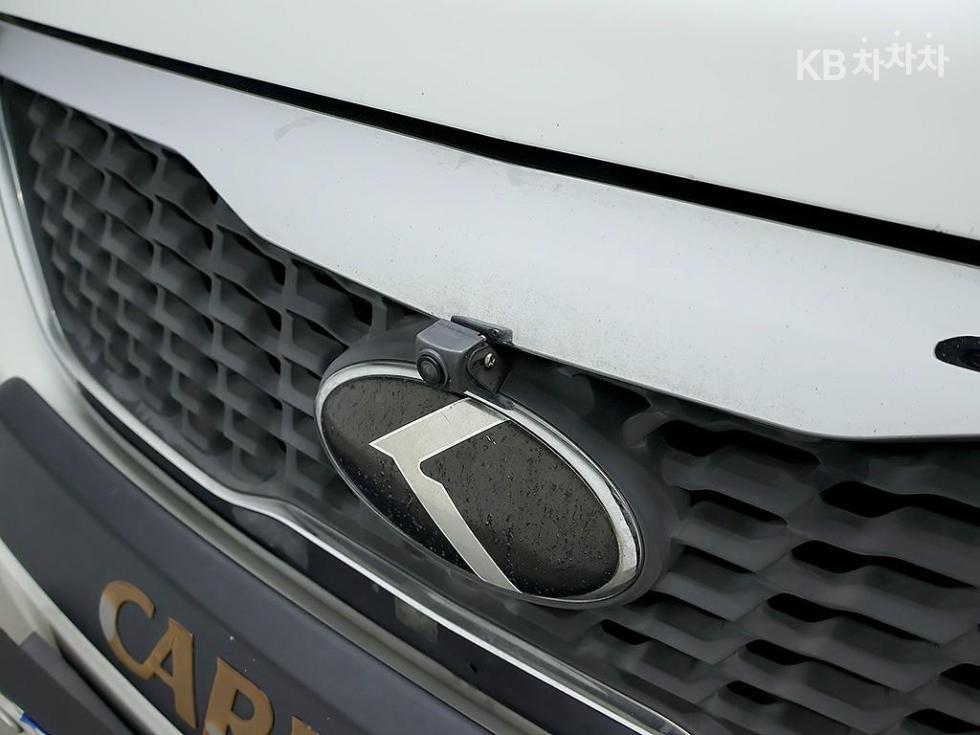 Kia Carnival — miniaturë 18