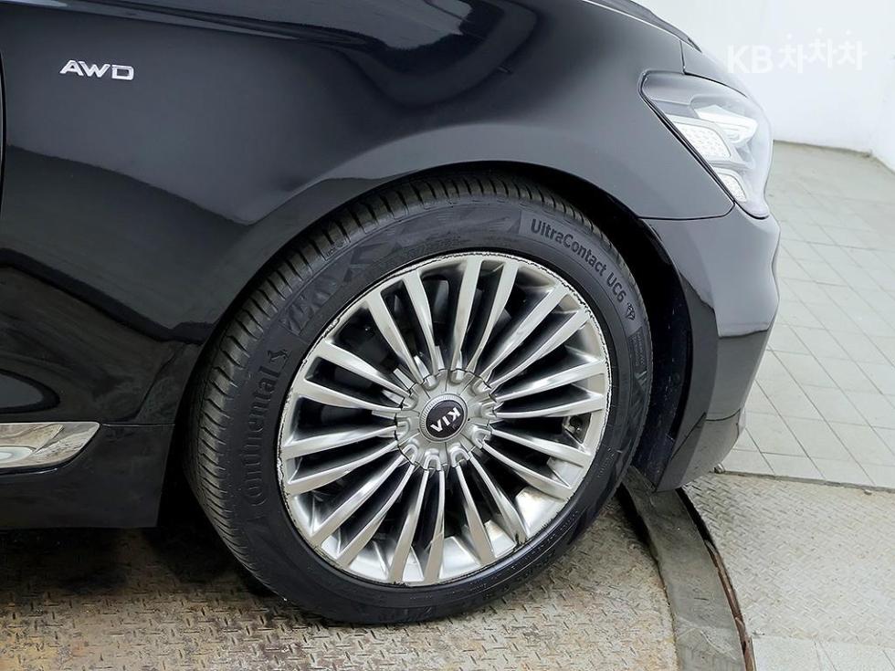 Kia K9 — miniaturë 8