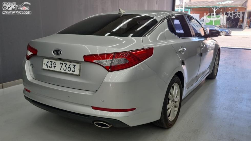 Kia K5 — miniaturë 2