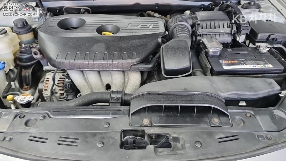 Kia K5 — miniaturë 8